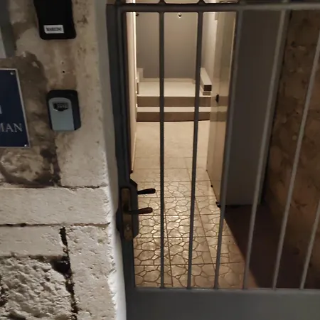 Duje 2 Apartamento *